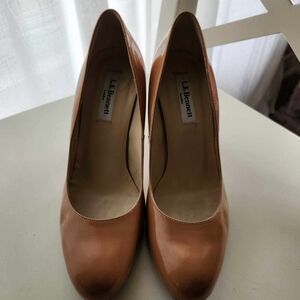 LK Bennett Parent Leather Pumps Size 6.5